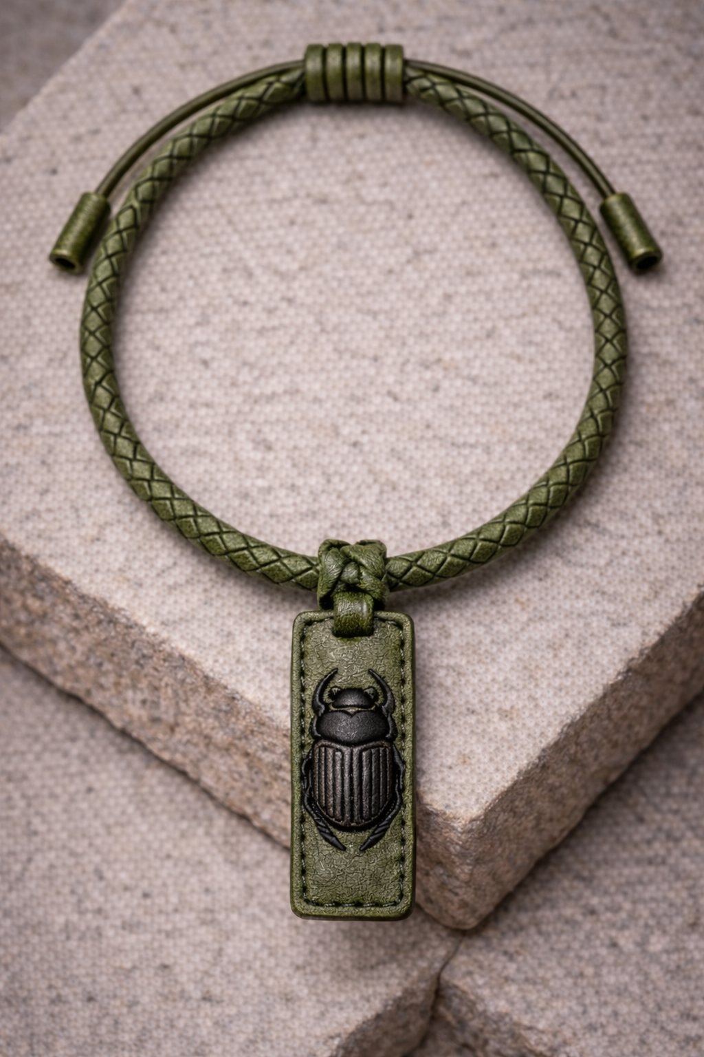 Scarab Lederkette