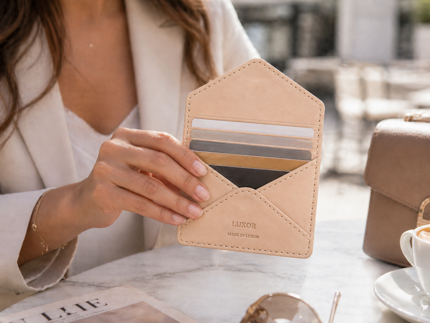 LUXOR Envelope Card Holder